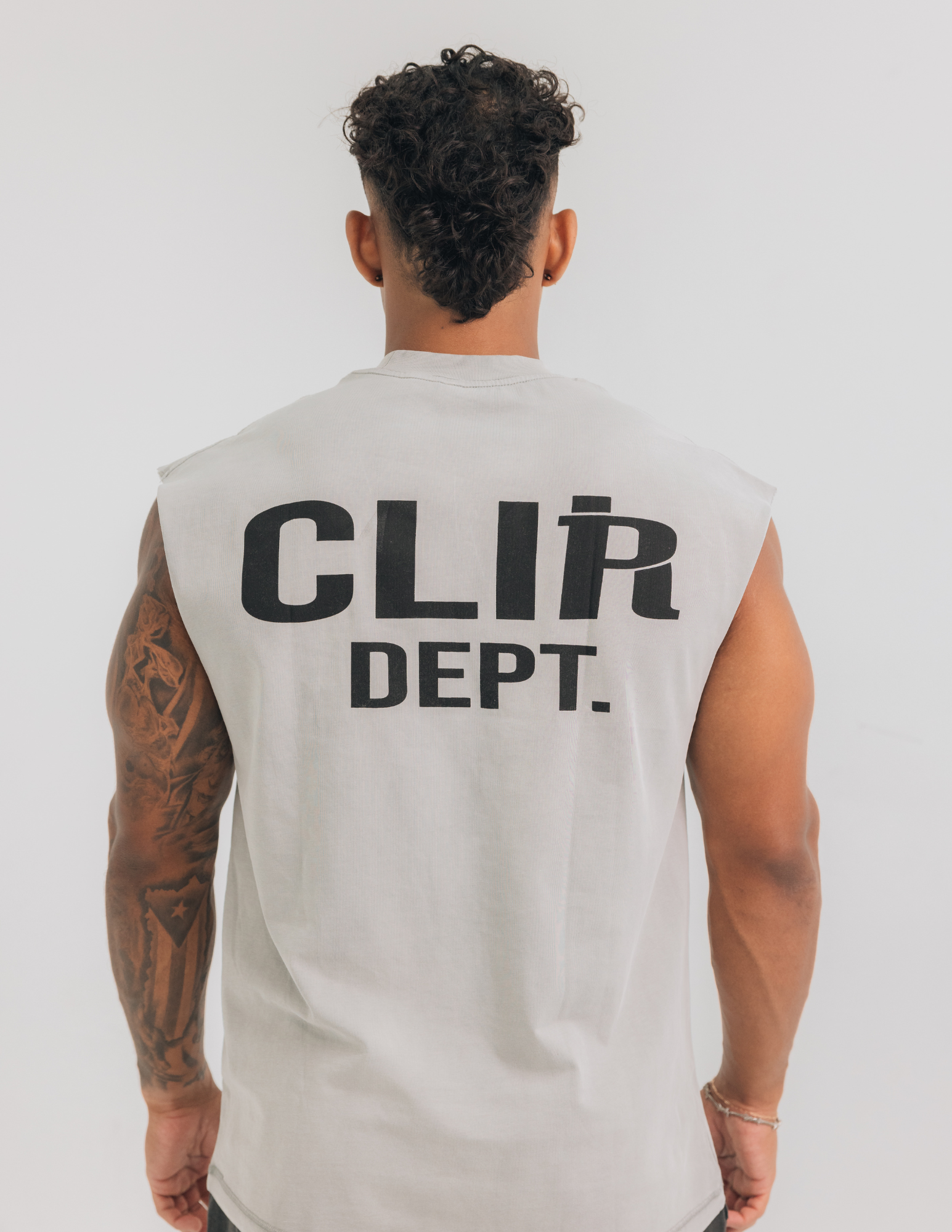 Gray Clip Dept. Cut Off